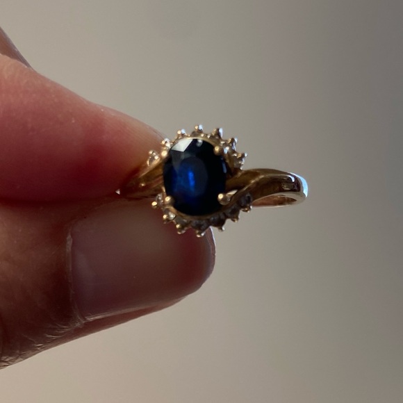 SOLID 14KT GOLD Diamond Sapphire Ring - Picture 8 of 14